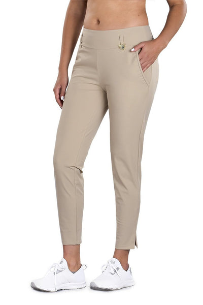 10 Stylish Women's Golf Pants That Will Have Heads Turning On The Course